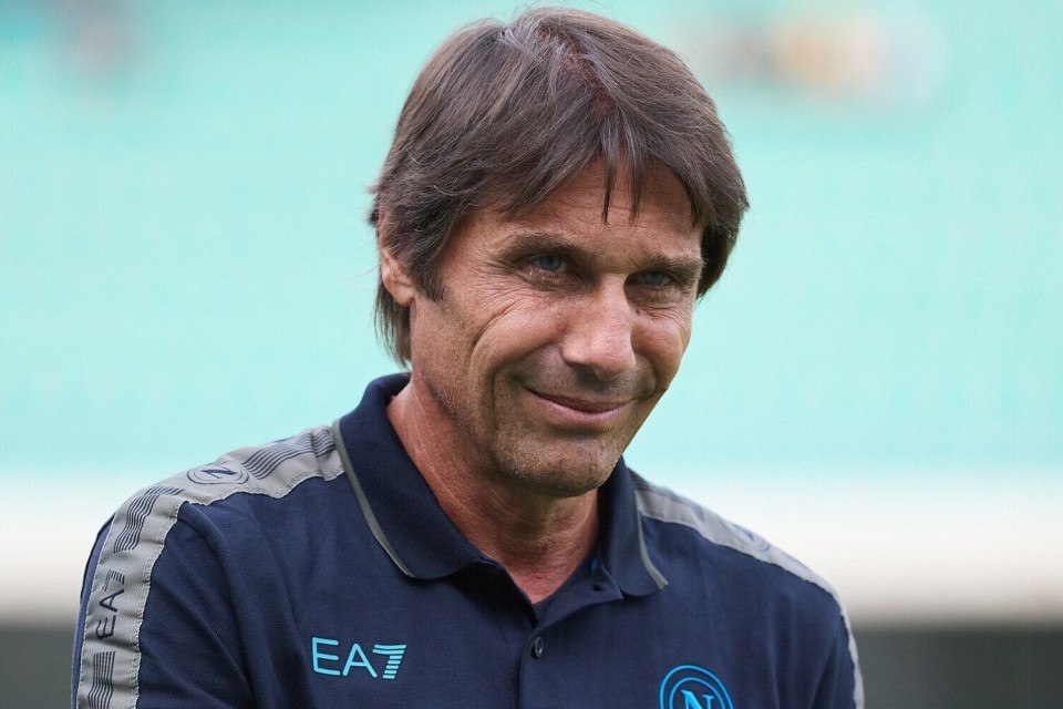 转会期那不勒斯备战欧联，刷新队史纪录细节曝光，目标明确，更衣室氛围转暖的简单介绍星空体育官方网站